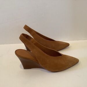 M Gemi Slingback Suede Leather Wedge Pumps in Tan Light Brown Size 7 Neutral